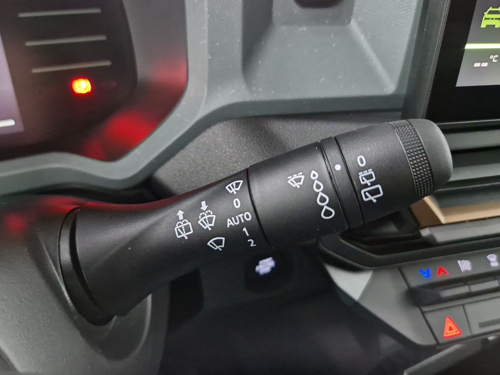 DACIA Duster Extreme Hybrid 155 Technik City – Bild 30