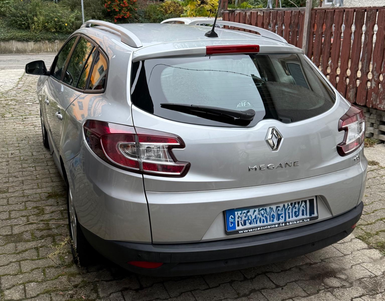 Renault Megane 2011 — вигляд ззаду