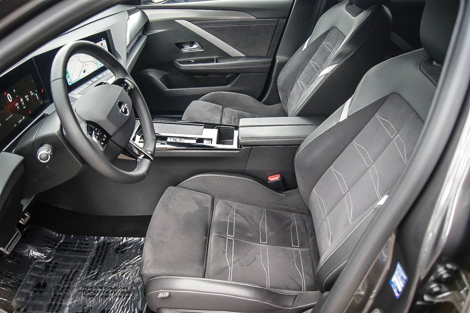 Fahrzeugabbildung Opel Astra L 1.5 Aut ULTIMATE HEADUP ANHZV 360° PANO