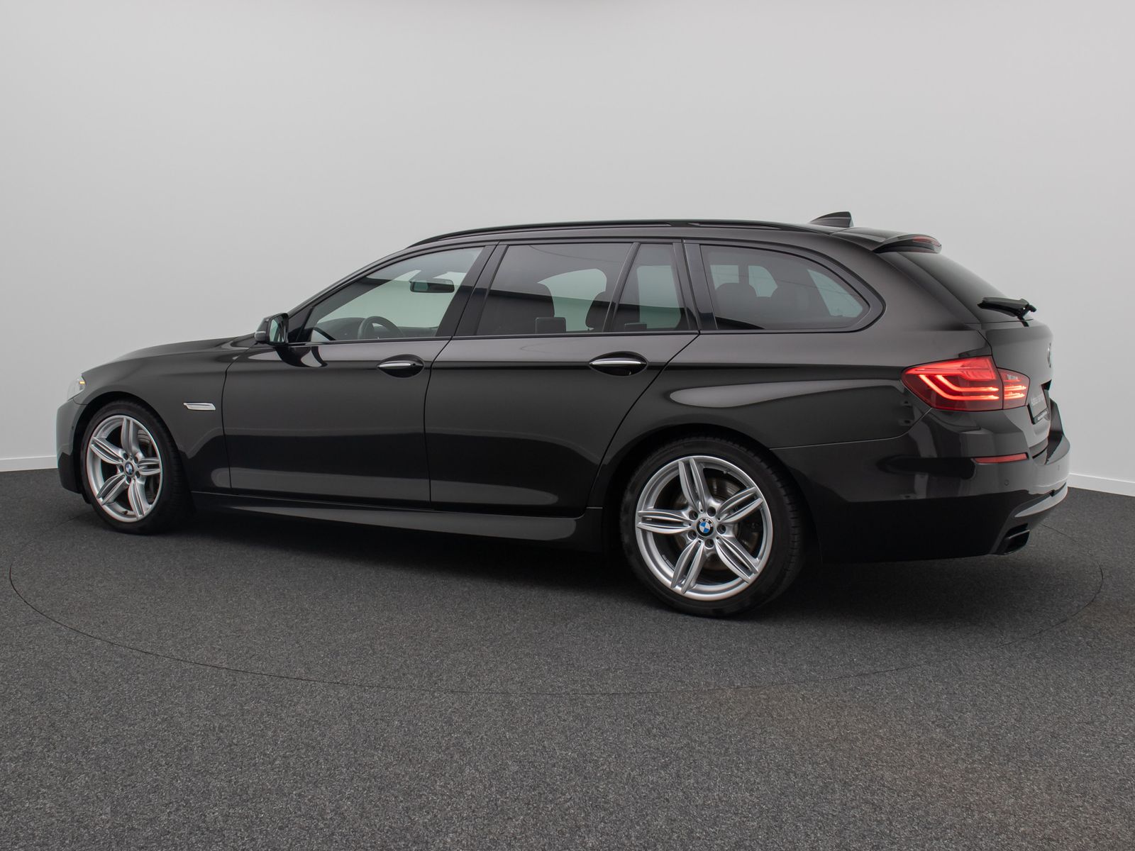 Fahrzeugabbildung BMW M550i 360°NightVis Fond-EntPro TV Panorama Voll
