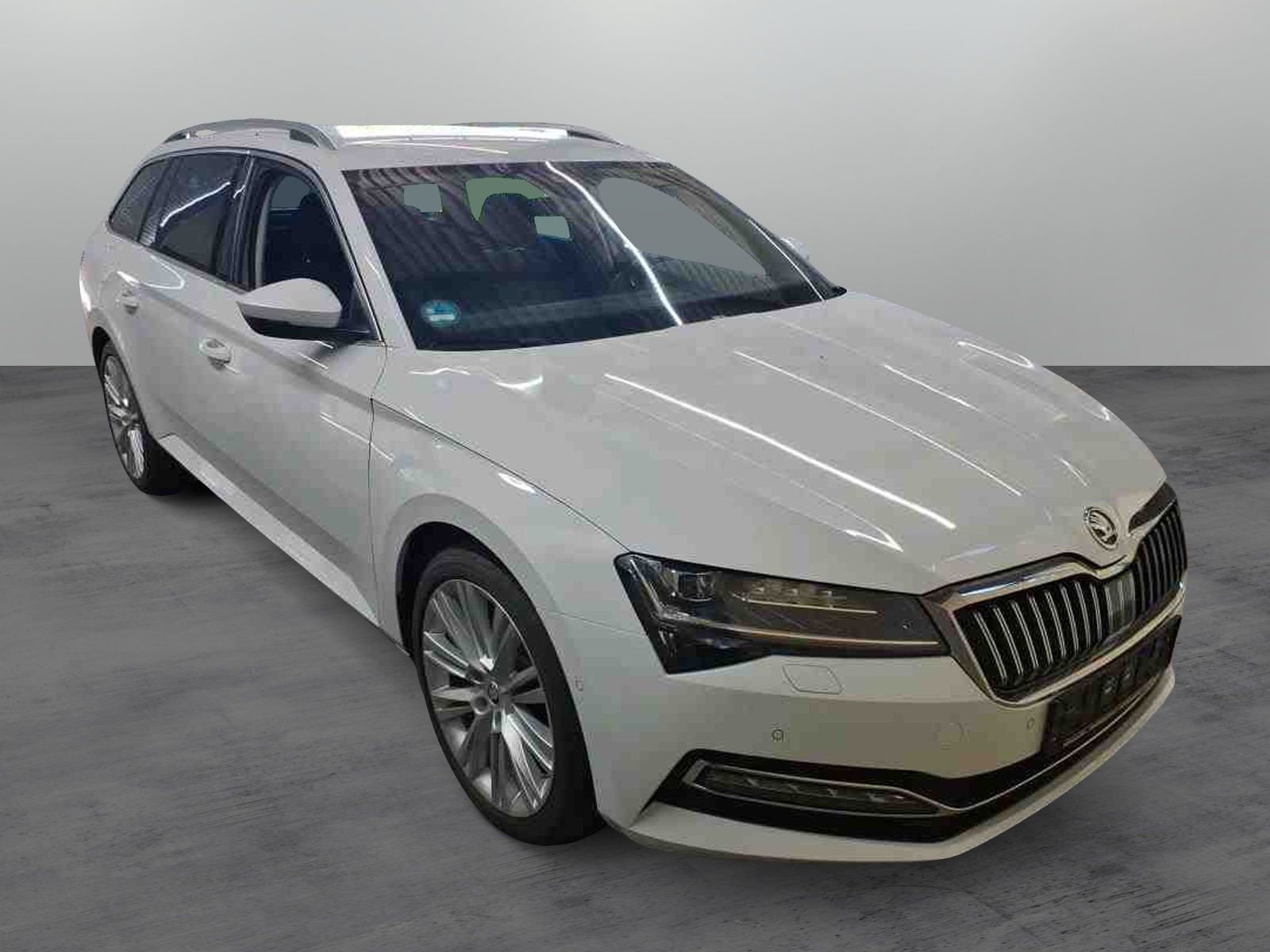 Skoda Superb - Bild 2