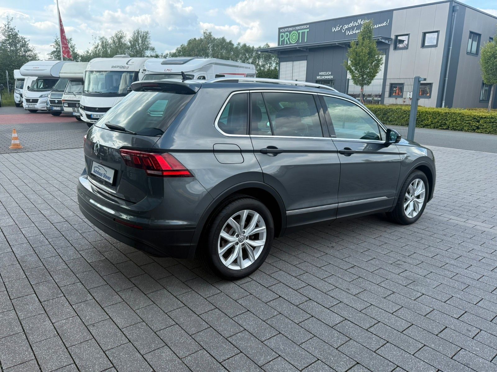 Fahrzeugabbildung Volkswagen Tiguan IQ.DRIVE Start-Stopp