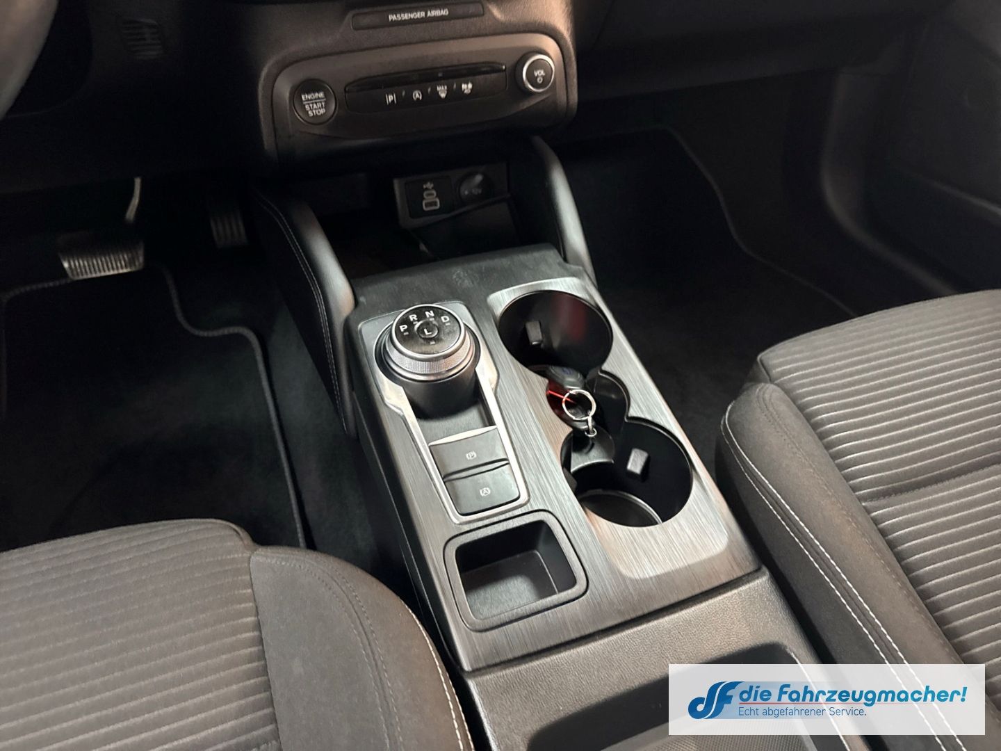 Fahrzeugabbildung Ford Focus Turnier Titanium X Navi Digitales Cockpit