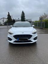 Ford Focus 1,0 EcoBoost 92kW ST-Line Turnier ST-Line - Ford Focus: 1.9