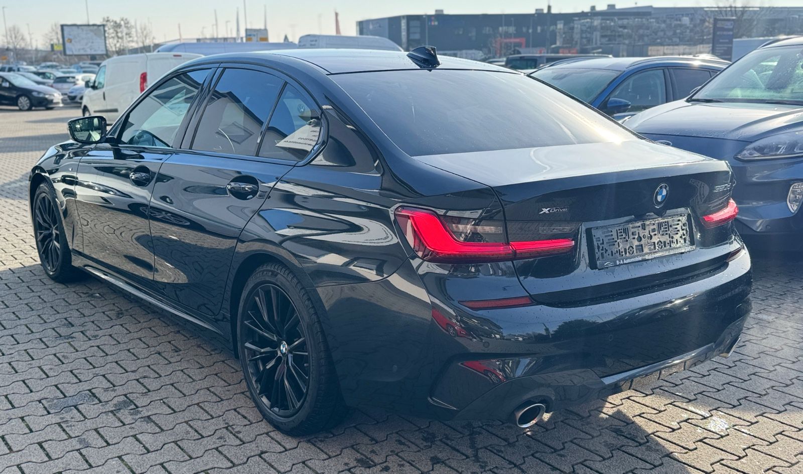 BMW 320 3 Limousine 320d xDrive M Sport TOP ZUSTAND foto 3