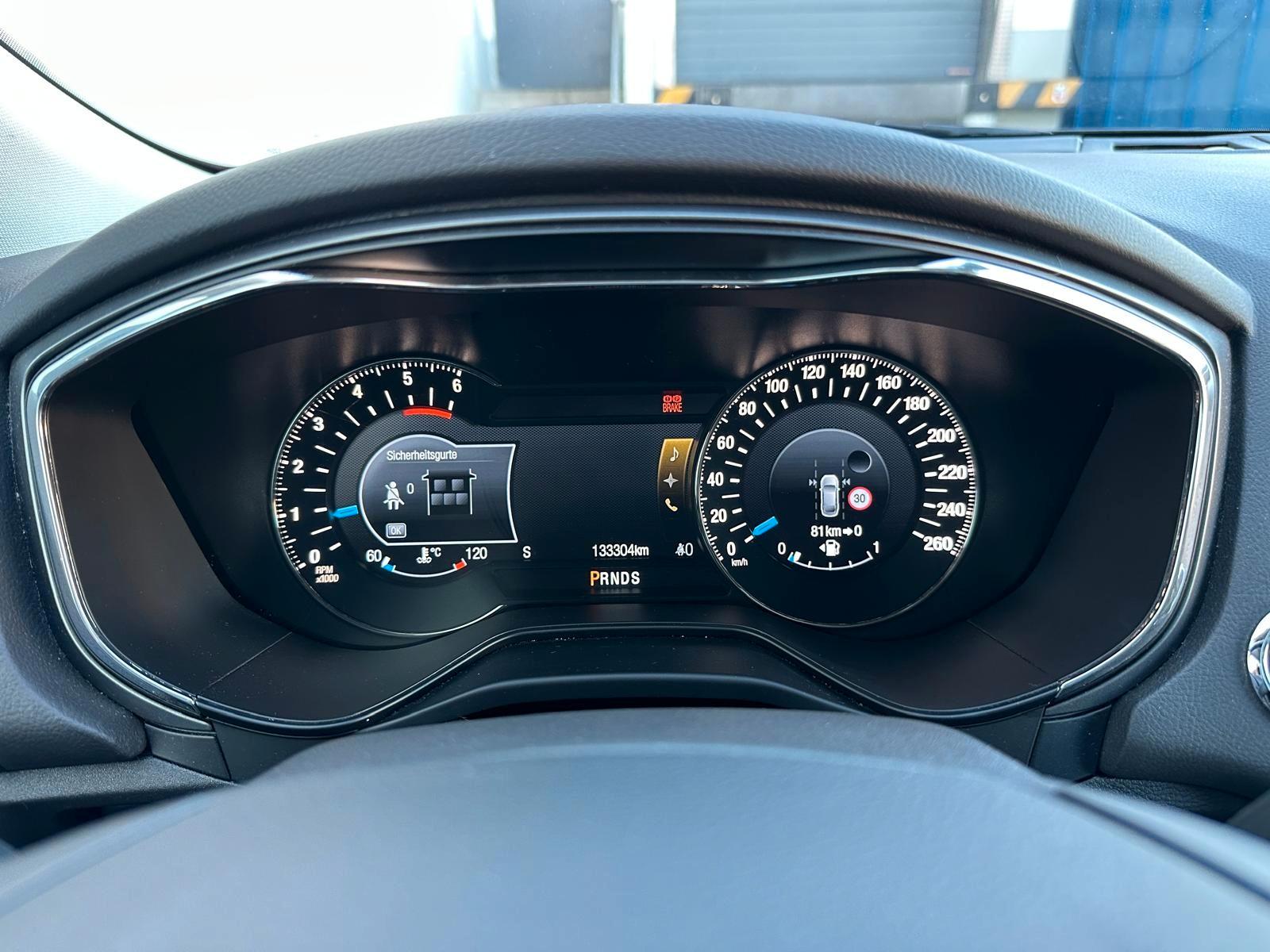 Ford Mondeo 2014 — photo 13