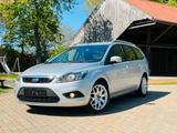 Ford Focus 1.6 Kombi Titanium Keylles Go K... - Ford Aerostar Gebrauchtwagen