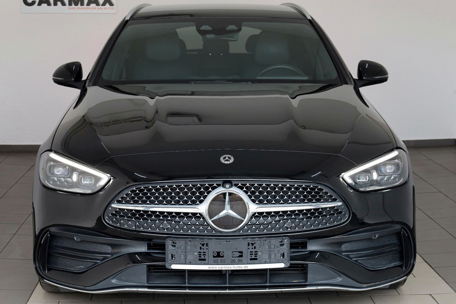 Fahrzeugabbildung Mercedes-Benz C 300e T AMG Line Leder,Navi,LED,HUD,SH,Park Pak
