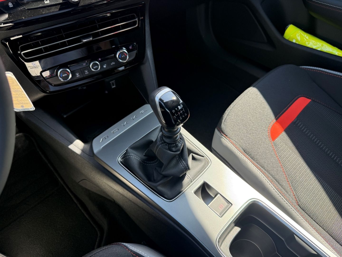Fahrzeugabbildung Opel Mokka YES 1.2 Turbo SHZ+LHZ+Kamera+Allwetter