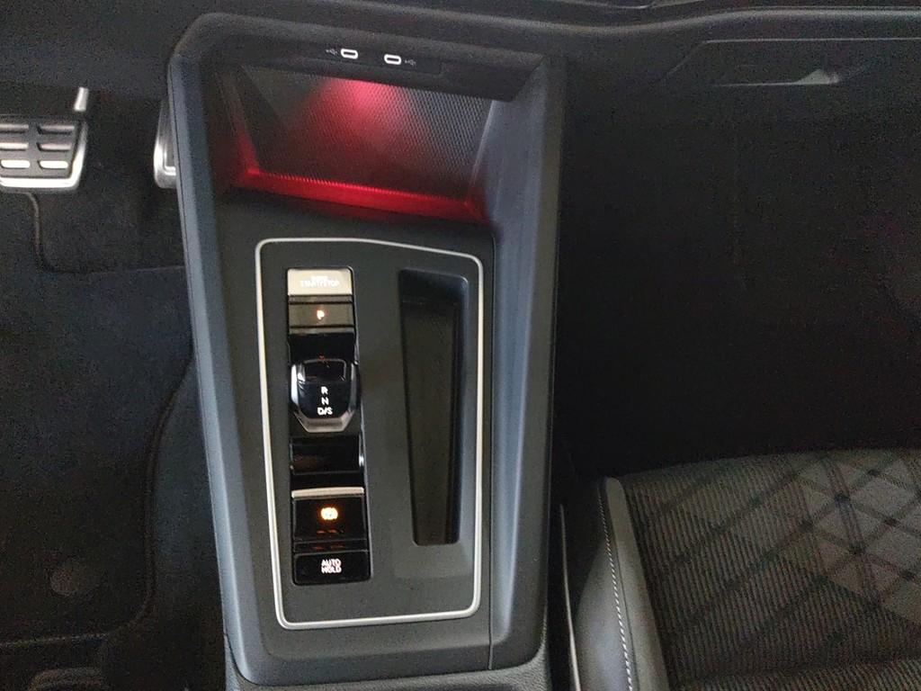 Volkswagen Golf VIII 2.0 TSI DSG 4MOTION R-Line PANO*IQ-LIG, миниатюра 18