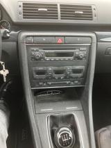 Audi A4 1.6 Avant - - Audi A4 mit Benzin-Antrieb: Kombi, 1.6