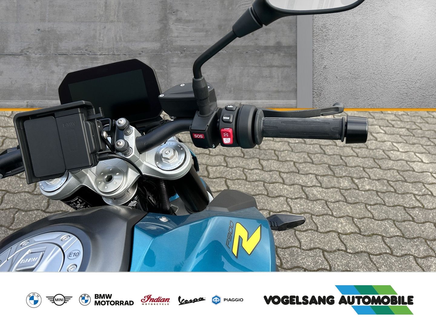 Fahrzeugabbildung BMW F 900 R Dynamik-Paket, Komfort-Paket, ESA, Haupt