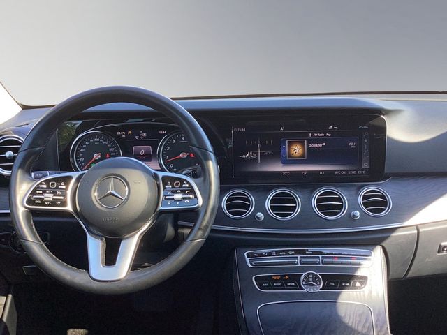 E 200 T-Modell Avantgarde AHK