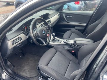 BMW 325 - 8