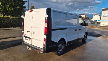 Opel Vivaro - 4