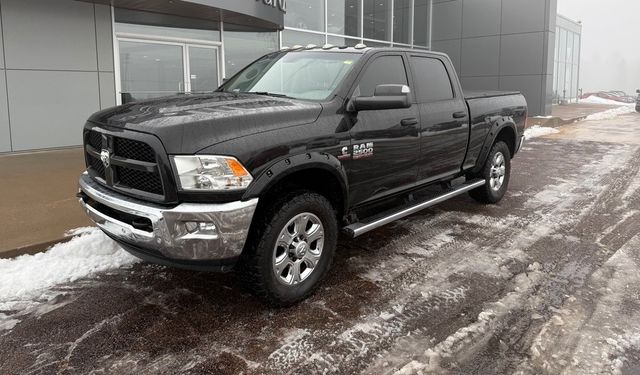 Dodge RAM 2500 SLT 6.7L TD Crew Cab 4x4 € 36.900 T1