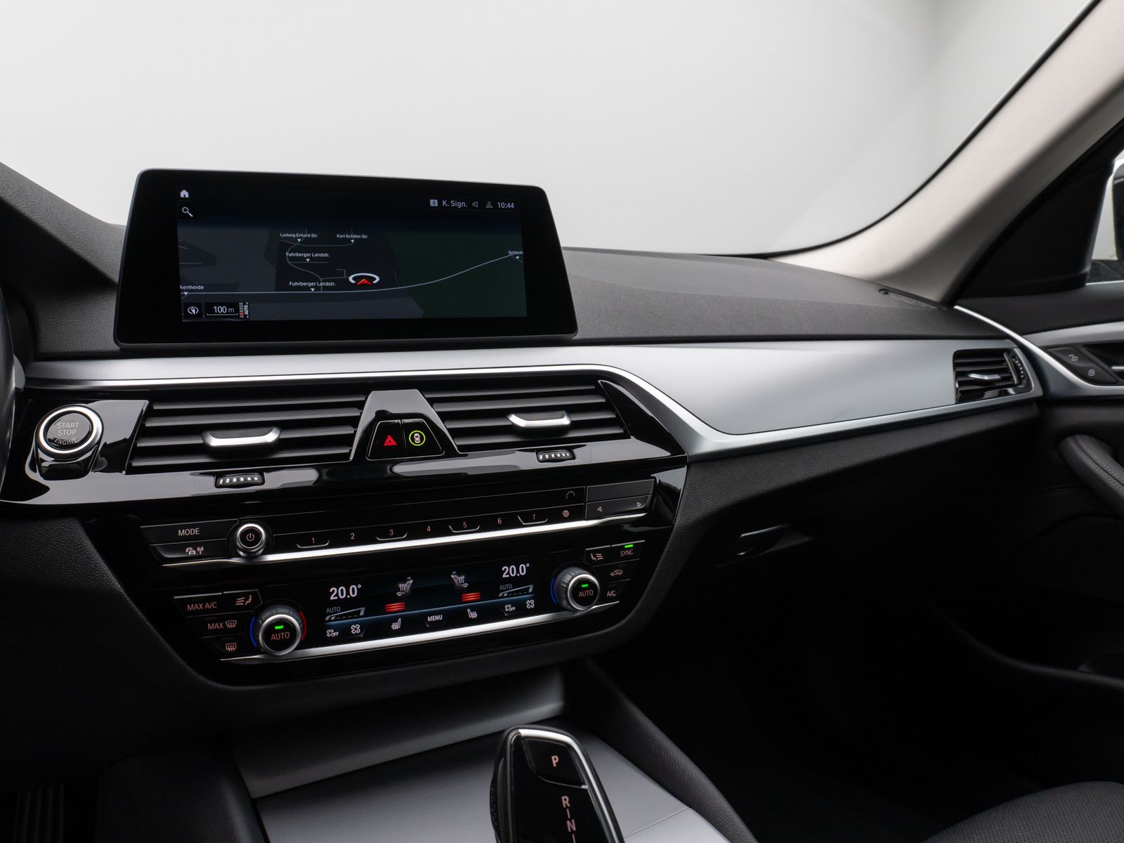 Fahrzeugabbildung BMW 520d Kamera DAB CockPitPlus Alarm Sport LED