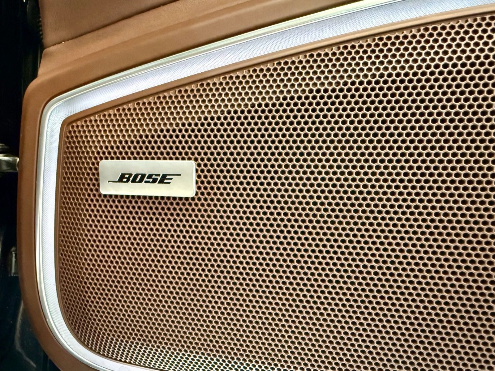 Fahrzeugabbildung Porsche Panamera Turbo PCCB/Panorama/SportDesign/ACC/DAB