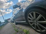 Toyota Auto Toyota - Toyota Avensis aus 2008 mit Diesel-Antrieb