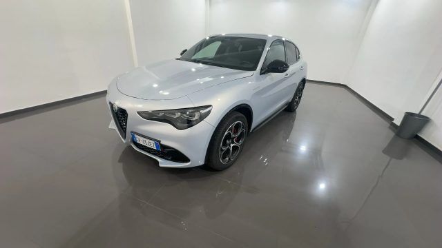 Alfa-Romeo Stelvio - 1
