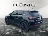 Jeep Compass Limited 4WD Allwetterreifen - Jeep Compass Limited mit Hybrid-Antrieb (Benzin/Elektro)