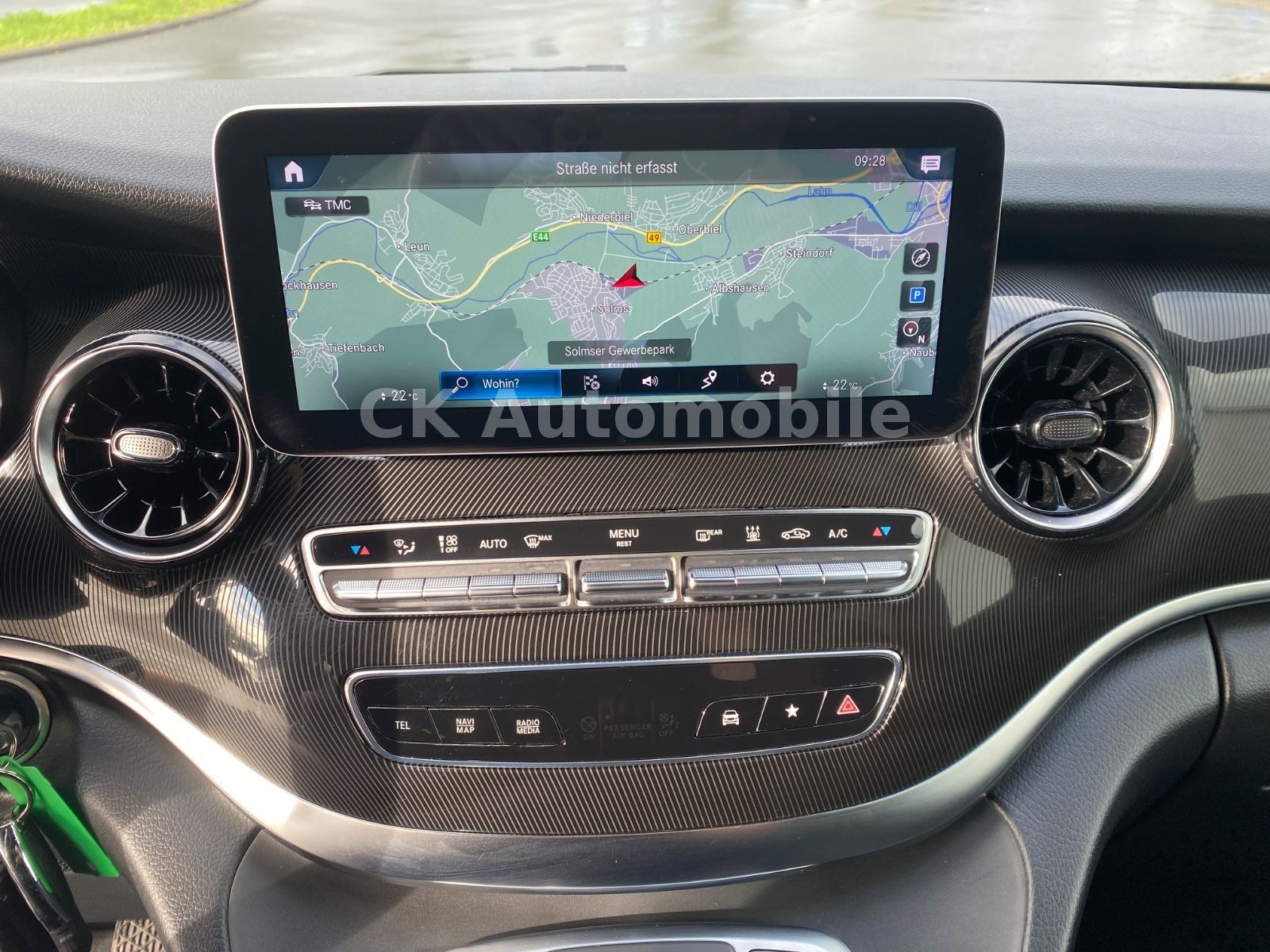 Fahrzeugabbildung Mercedes-Benz V 300 d EDITION 4MATIC lang/7Sitze/Navi/Kam./LED