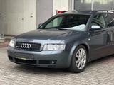 Audi A4 3.0 quattro Avant S-line //BOSE //Schiebedach - Audi A4 aus 2002: Kombi