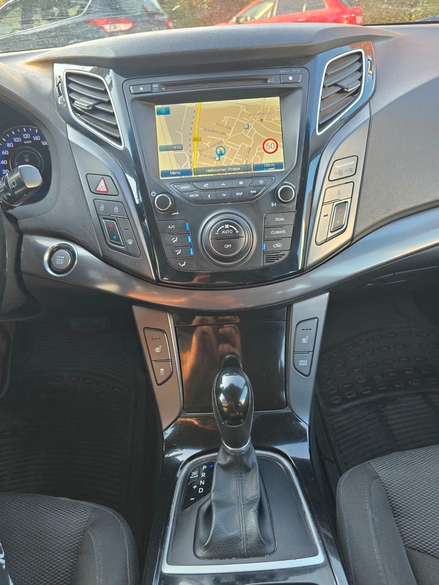 Hyundai i40 2014 — photo 16