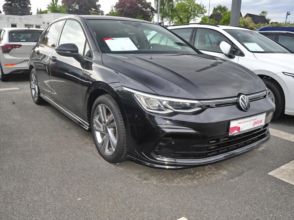 Volkswagen Golf VIII 1.5 eTSI R-Line Nav Pano AHK SHZ APP