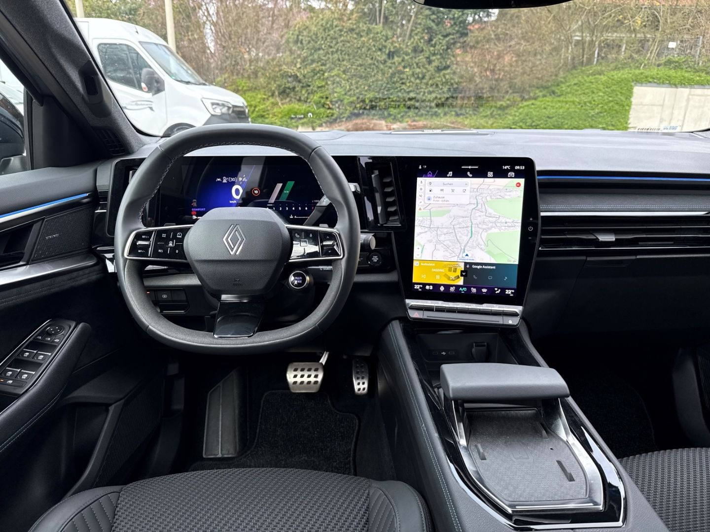 Fahrzeugabbildung Renault Austral Esprit Alpine HUD Panorama Navi Digitale