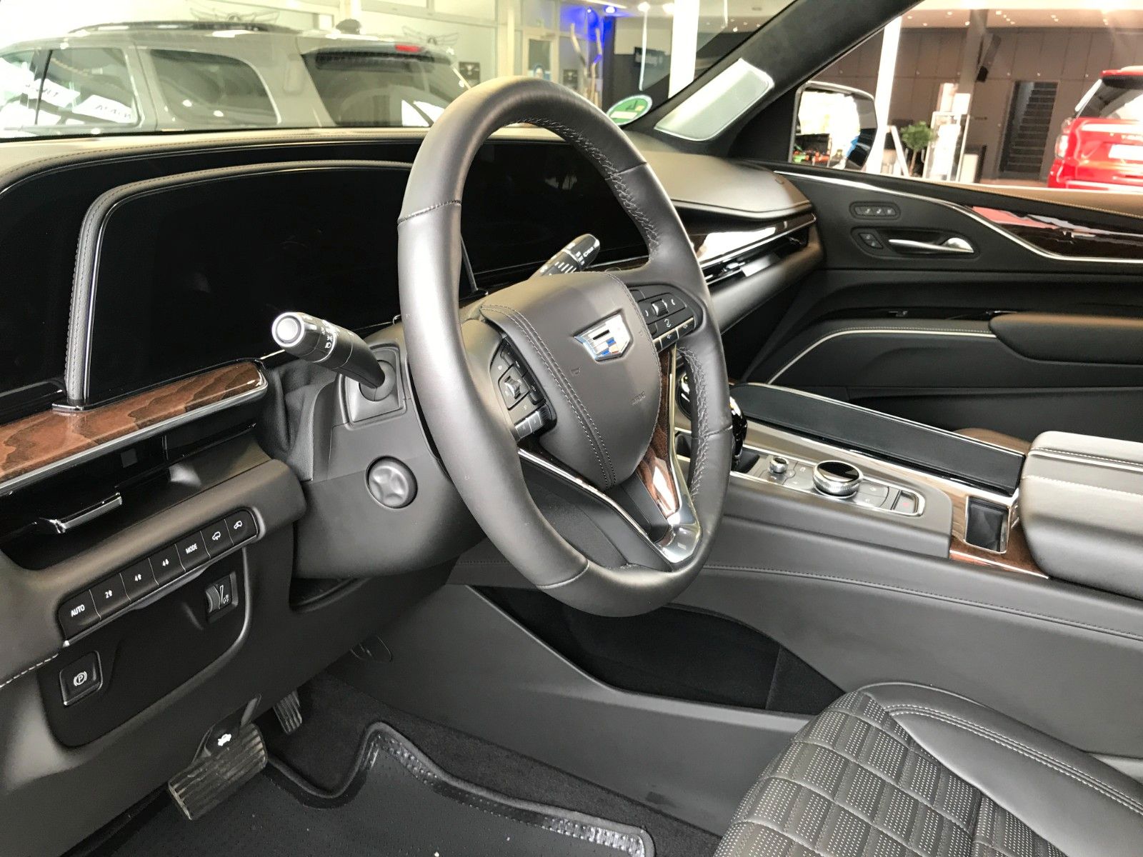 Fahrzeugabbildung Cadillac Escalade Sport Platinum 6.2 V8  4x4