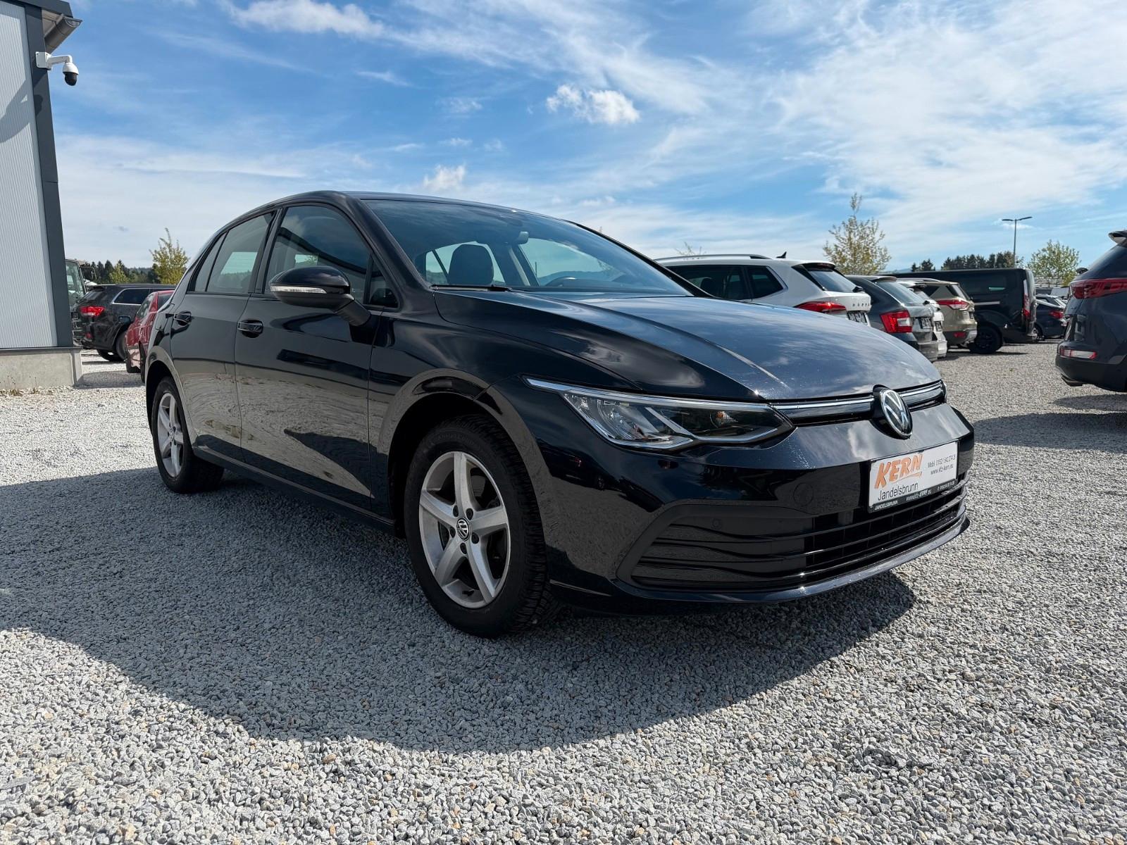 Volkswagen Golf VIII Lim. Life ( Golf 8 ), ACC, DAB, LED
