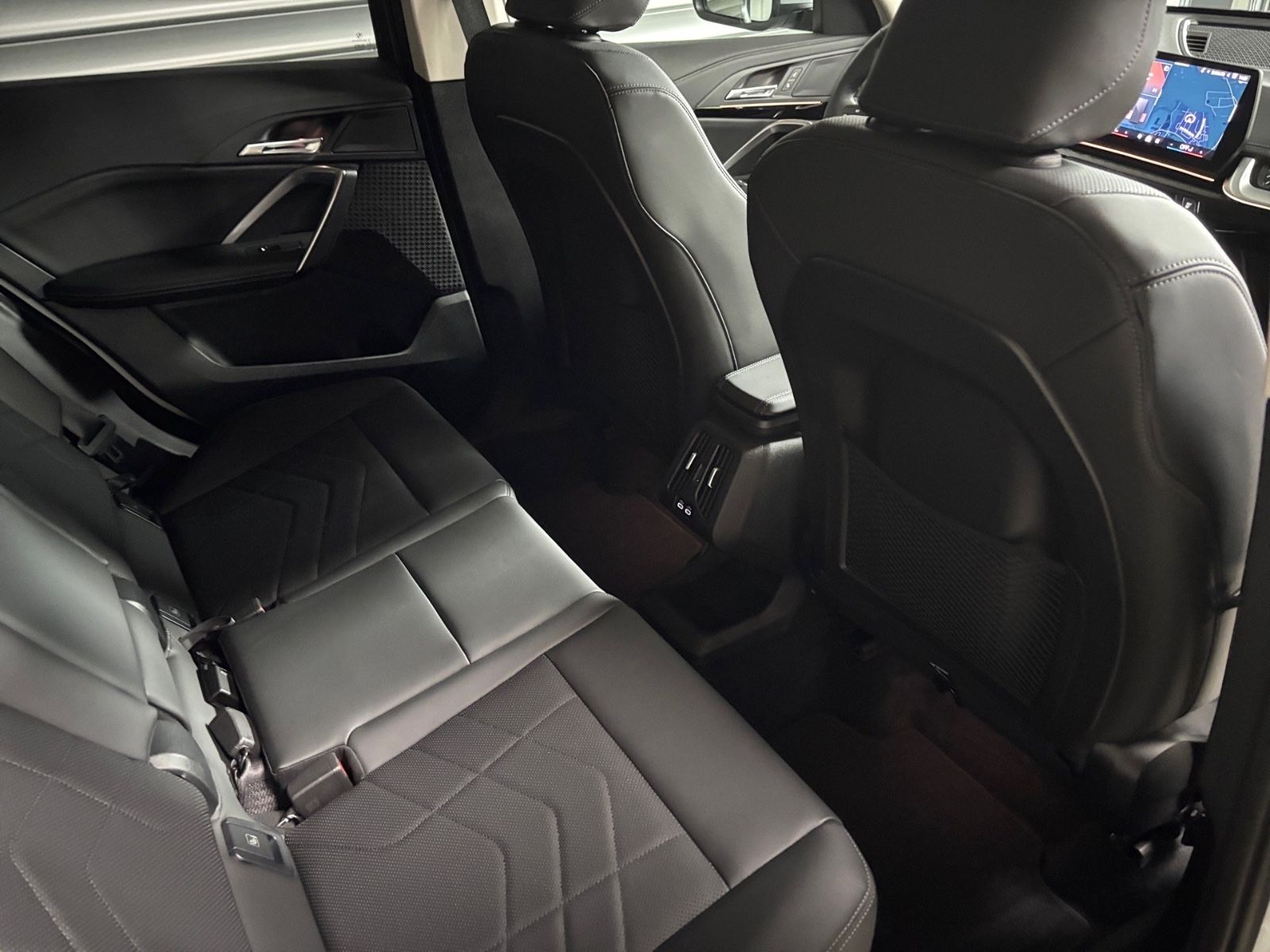 BMW X1 20 d xDrive xLine -- AHK/ ACC/ DrivingPlus foto 23