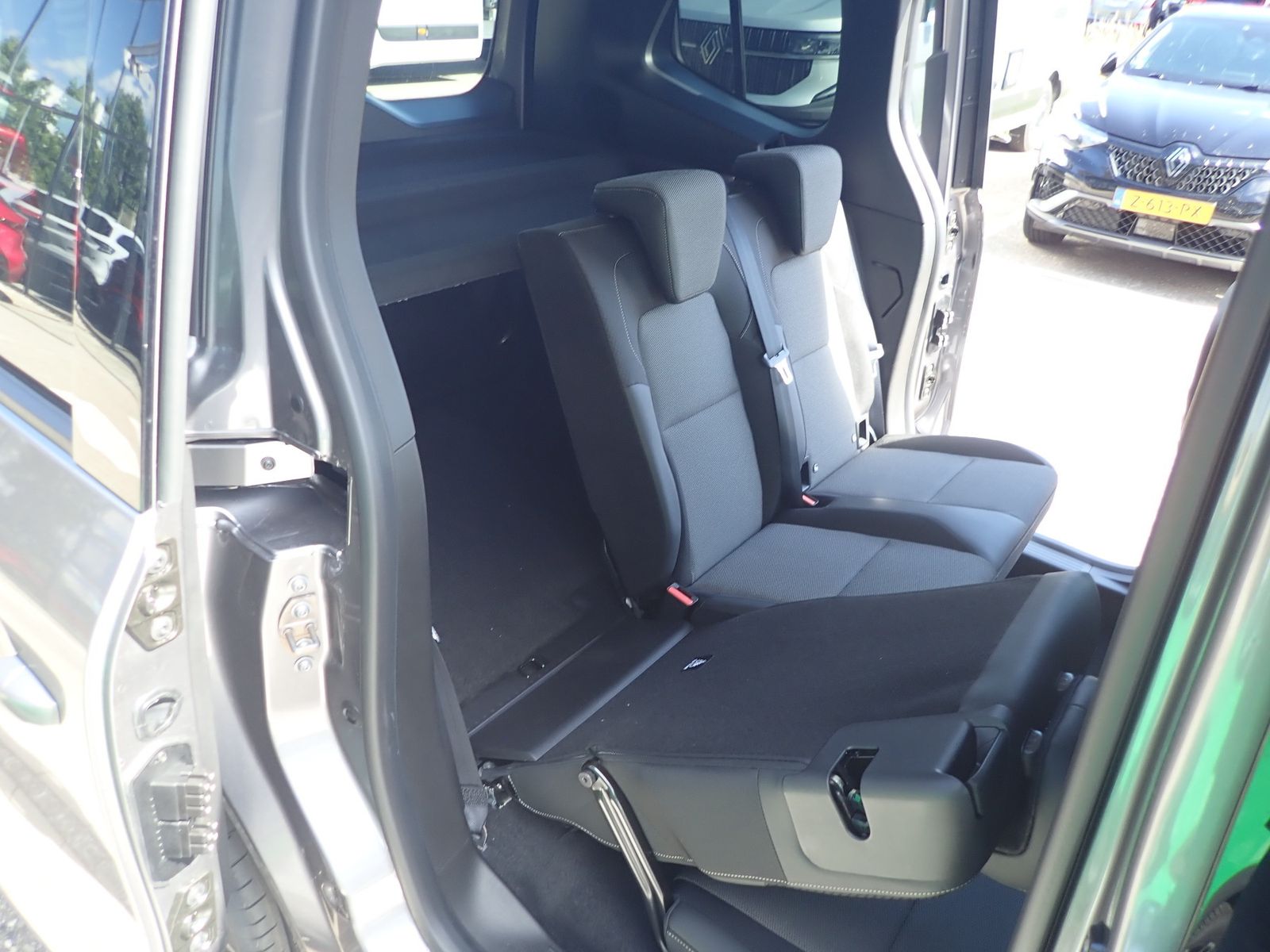 Fahrzeugabbildung Renault Kangoo PKW Techno TCe 130 EDC (L1)