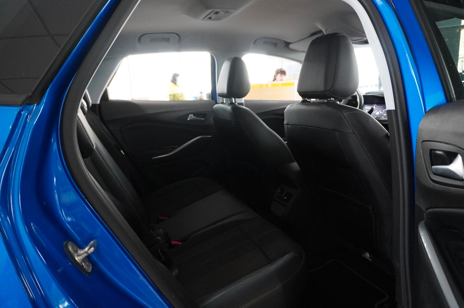 Fahrzeugabbildung Opel Grandland 1.5D GS SPORT NAVI/LED/VIRT./SPORT/DAB