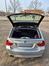 BMW 330i e91 N52B30 - BMW 330 aus 2005: 330i