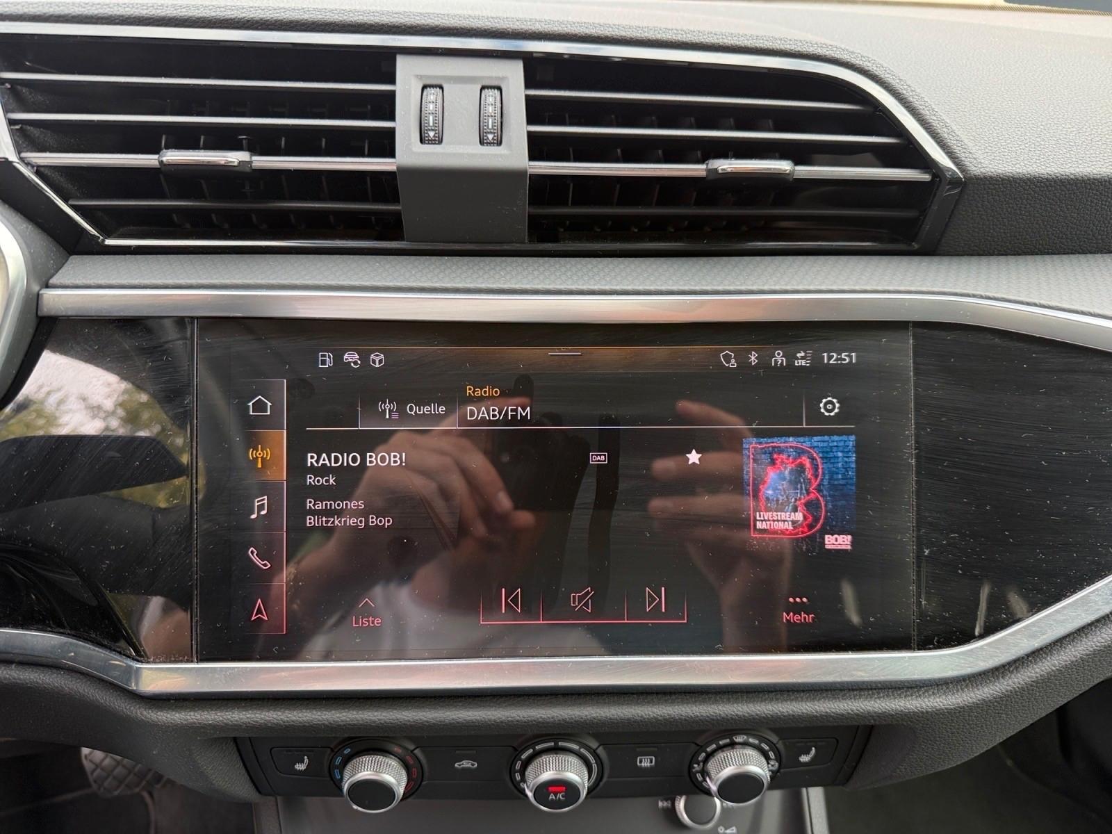 Audi Q3 40 TFSI 2.0- Quattro-Automatik-Navi, миниатюра 13