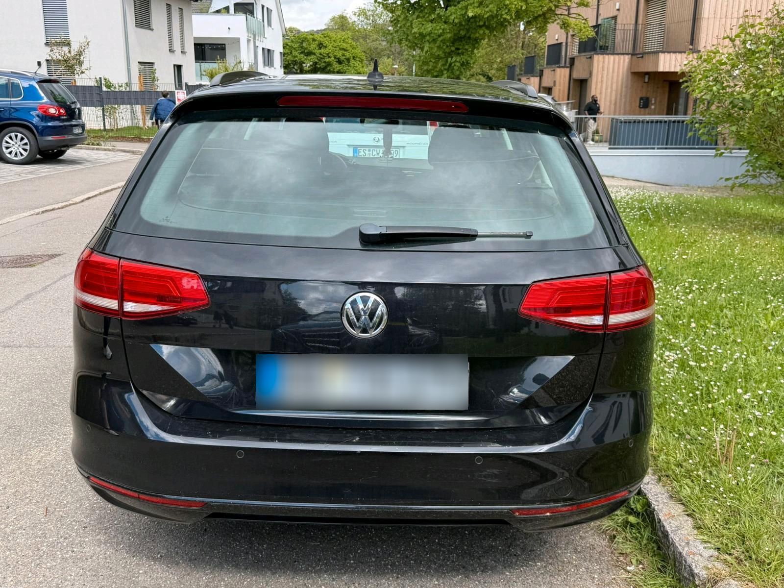 VW zu verkaufen Wv Passat B8 Baujahr 2016 ,17...