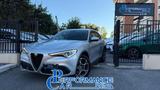 Alfa Romeo ALFA ROMEO Stelvio 2.2TURBODIESEL 190CV AT8 Q4 S - silberne Alfa Romeo Stelvio