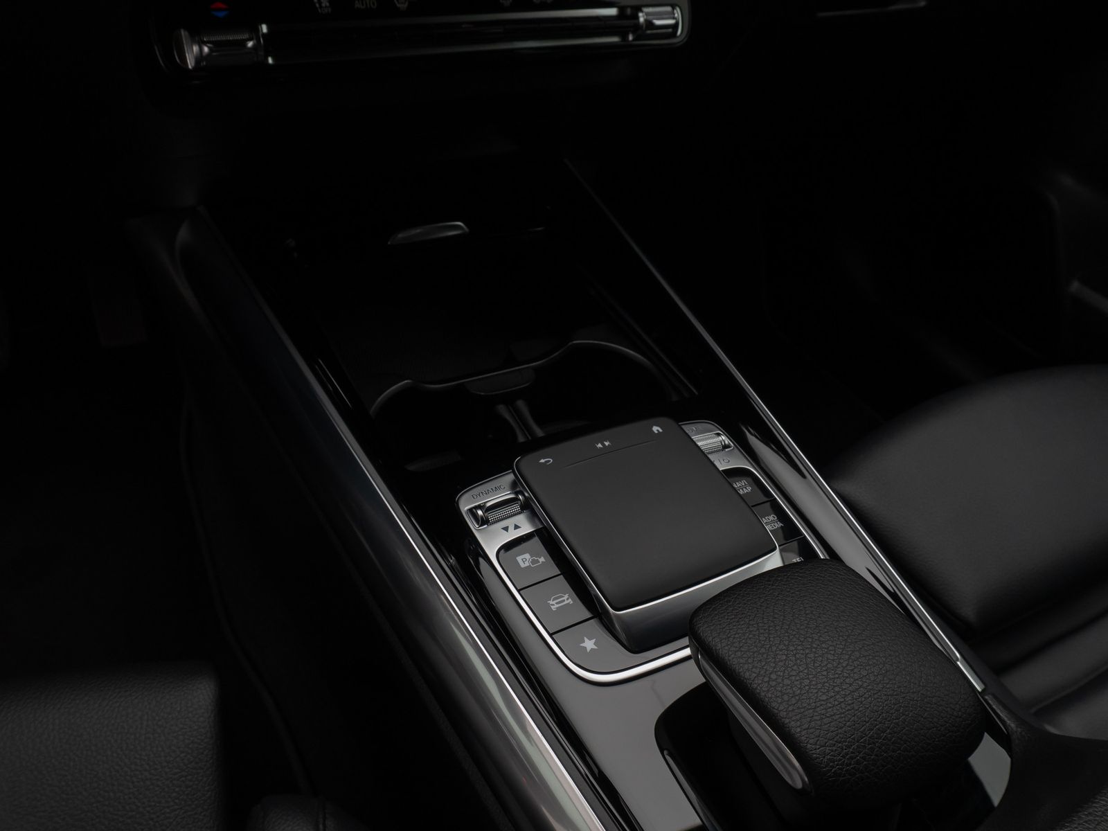 Fahrzeugabbildung Mercedes-Benz B 180 Kamera SoundSys LED Navi Tempomat Komfort