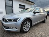 Volkswagen Passat Variant Highline BMT/Anhängerkupplung - Volkswagen Passat Variant in Bielefeld