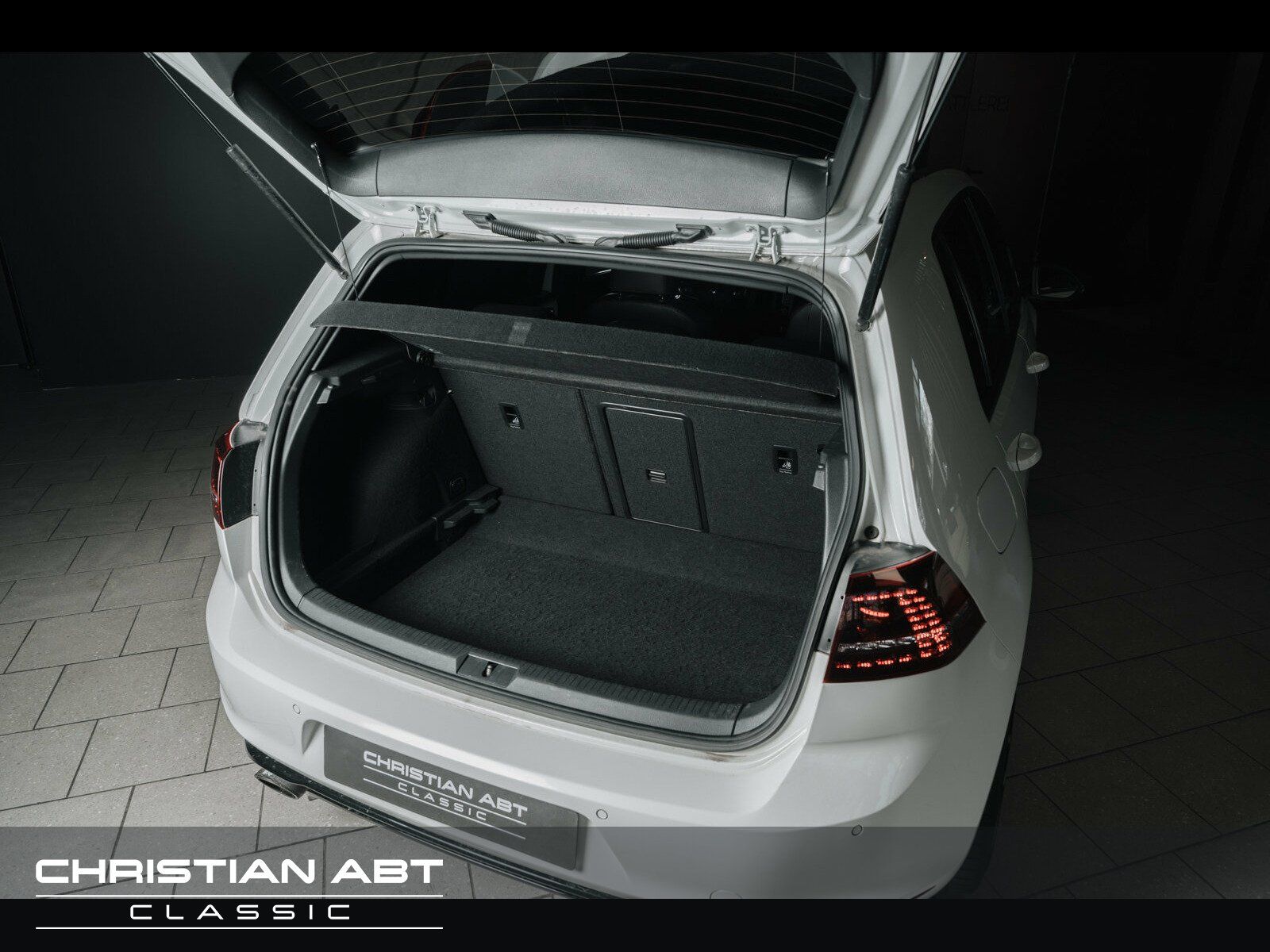 Fahrzeugabbildung Volkswagen Golf VII GTI Clubsport Pano Remus Navi Autom.