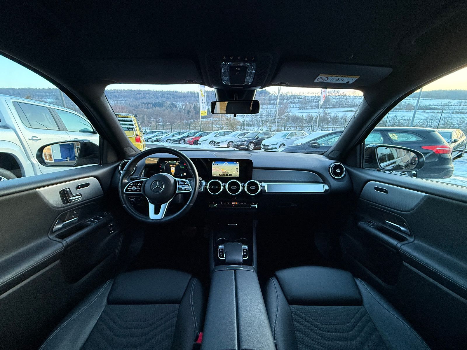 Fahrzeugabbildung Mercedes-Benz GLB 220d 4Matic Aut AHK DAB Navi Memory SHZ PDC