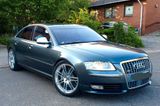 Audi S8 5.2 tiptronic quattro - - Audi S8 mit Benzin-Antrieb: Limousine, 5.2
