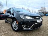 Chrysler Pacifica 3.6 Lang / 8 Sitze / Kamera / AHK - gebrauchte Chrysler Van