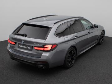 Fahrzeugabbildung BMW 520d xD M Sport Laser Kamera HUD DAB HiFi AHK