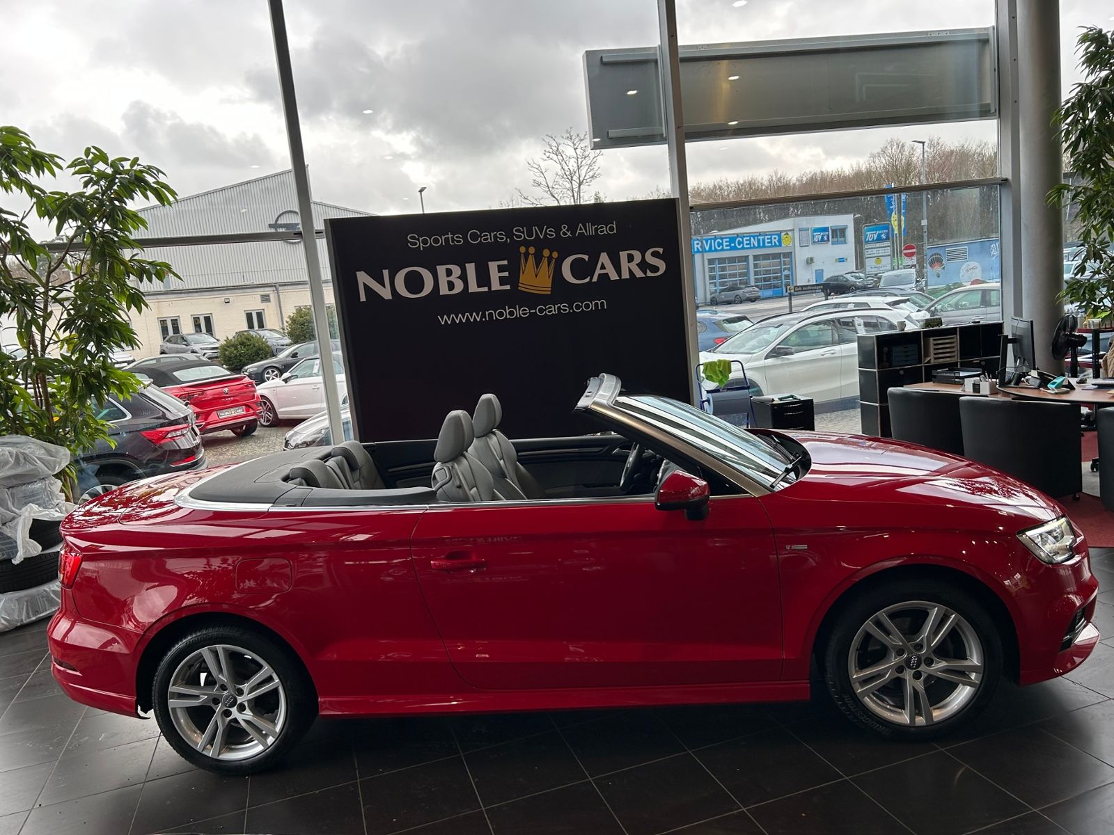 Fahrzeugabbildung Audi A3 Cabriolet 35 TFSI design XEN NAV SHZ 17"