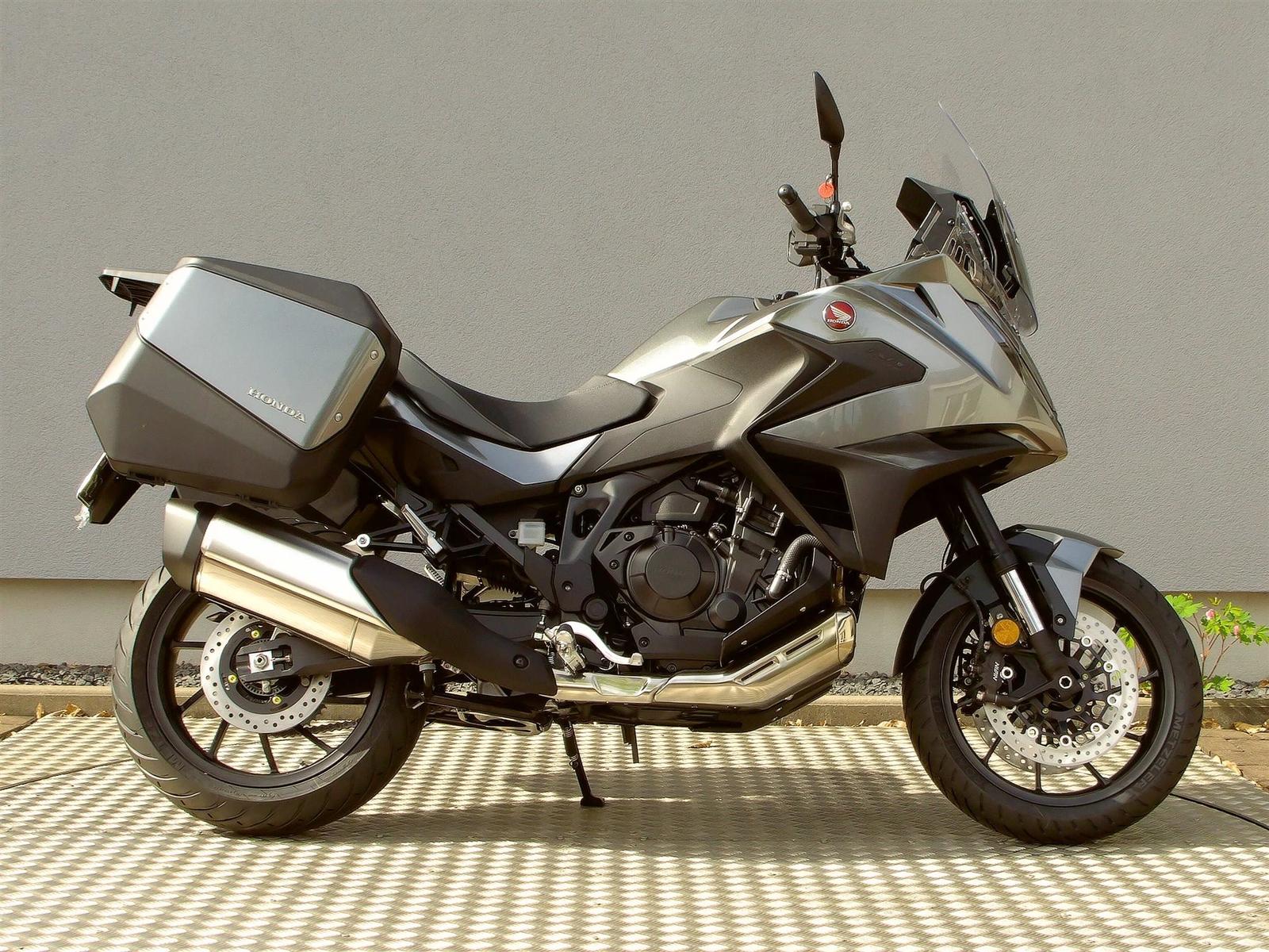 Honda NT1100
