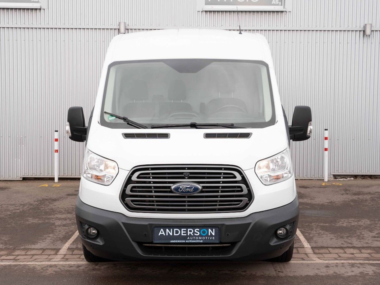 Fahrzeugabbildung Ford TRANSIT KASTEN 2.0 TDCI L2H2 PDC TEMP KLIMA ALLW