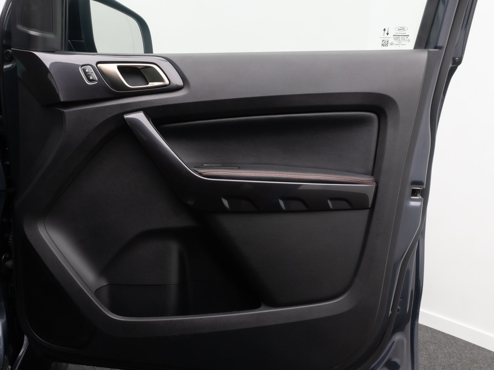 Fahrzeugabbildung Ford Ranger Wildtrak Doppelkabine 4x4 Thunder